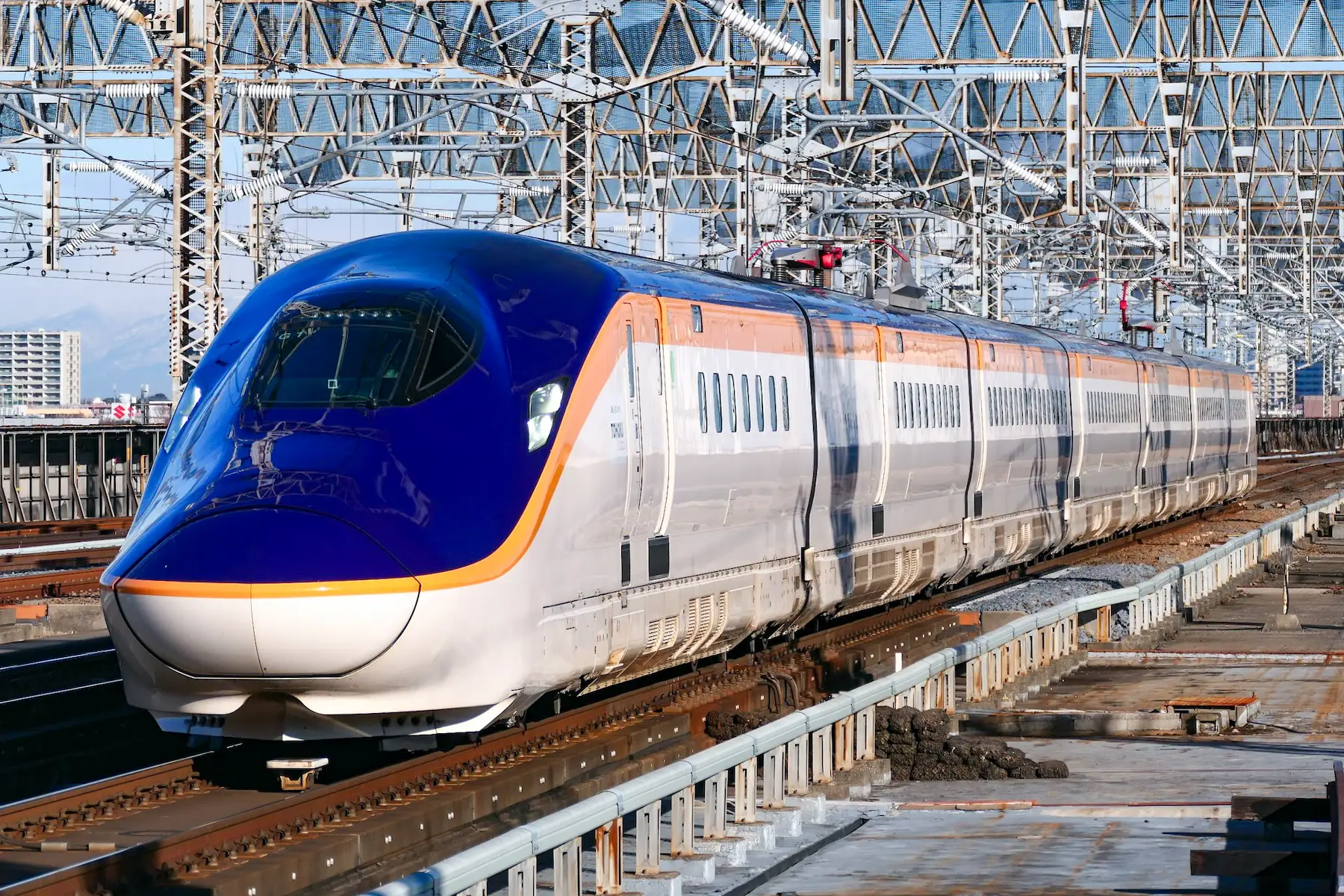Shinkansen série E8 de JR East, couvert par le JR Pass